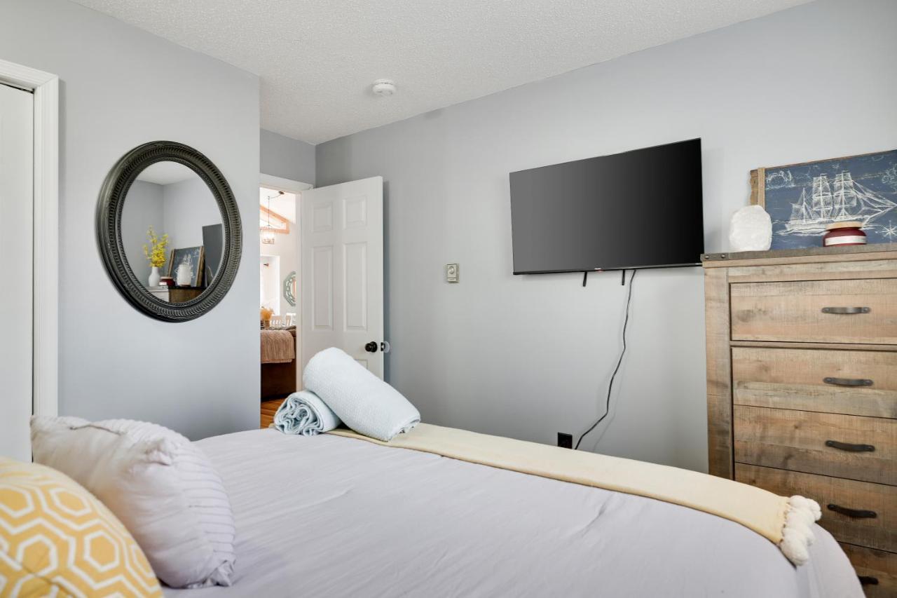 Premier Cozy Cabin - Free Amenities & Comm Indoor Pools Bushkill Esterno foto