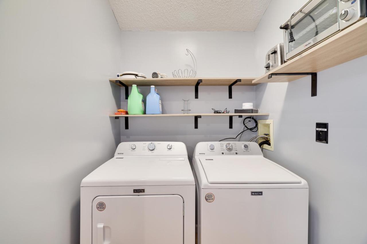 Premier Cozy Cabin - Free Amenities & Comm Indoor Pools Bushkill Esterno foto