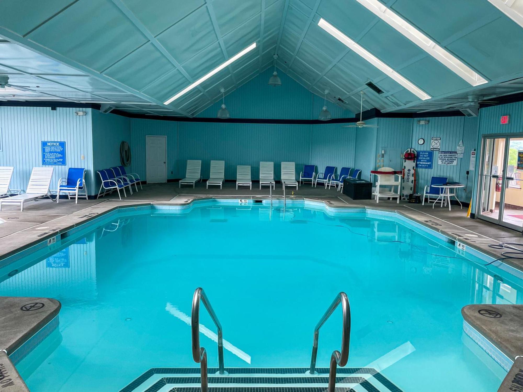 Premier Cozy Cabin - Free Amenities & Comm Indoor Pools Bushkill Esterno foto